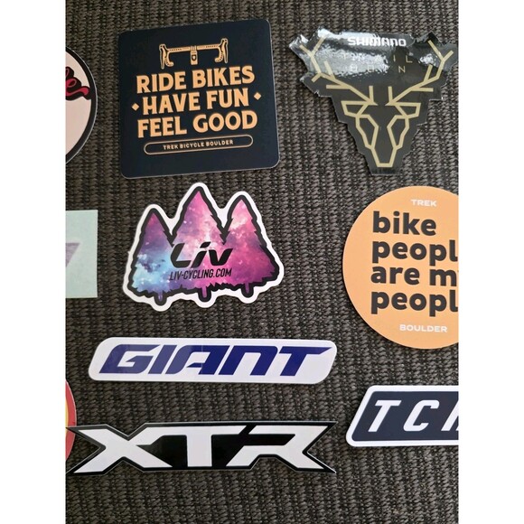 10x Biking Cycling Outdoor Stickers Mixed Lot Liv Shimano XTR Trek Boulder Giant - Picture 3 of 5